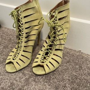 Women’s Heels. Steve Madden